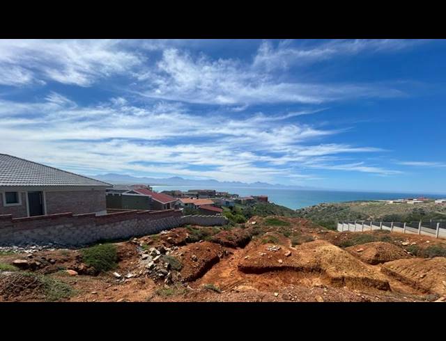 LAND FOR SALE IN MOSSEL BAY EXT 26